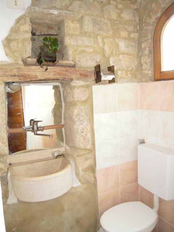 Borgo Vecchio Hotel Montalcino Exterior photo
